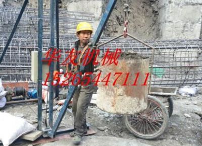 點擊查看詳細信息<br>標題：華友機械建筑 挖樁 打井用小吊機 閱讀次數(shù)：6990